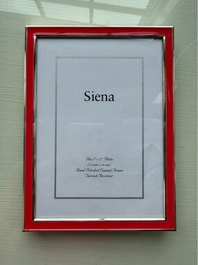 Narrow Enamel Hot Pink Siena 5x7 Picture Frame